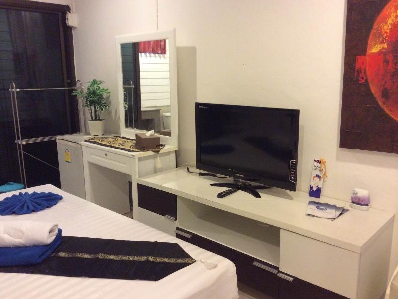 Kata Guesthouse Tuscany ภายนอก รูปภาพ