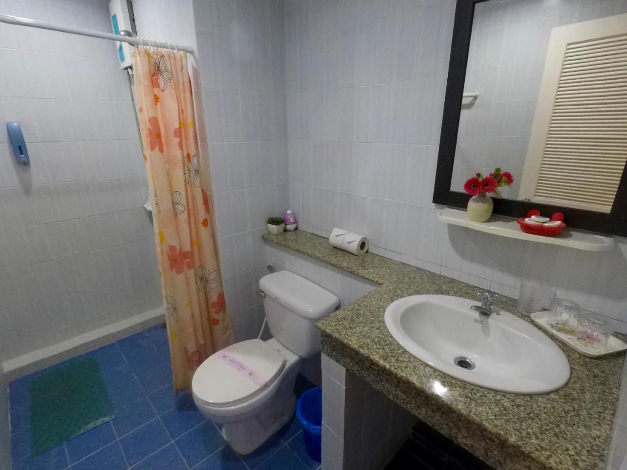 Kata Guesthouse Tuscany ภายนอก รูปภาพ